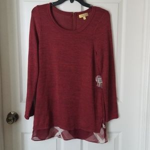 Princess Vera Wang lightweight sweater